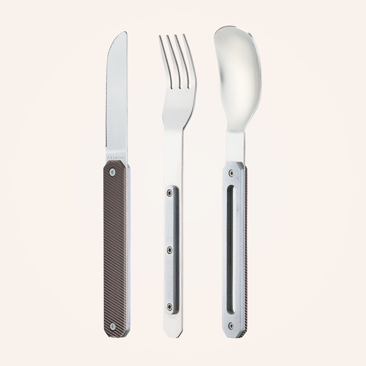Couverts 12:34, Aluminium gris foncé