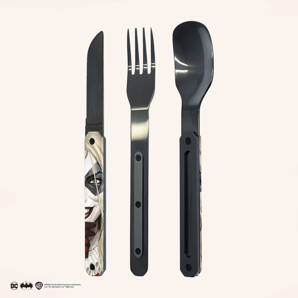 Utensils 12:34, Harley Quinn