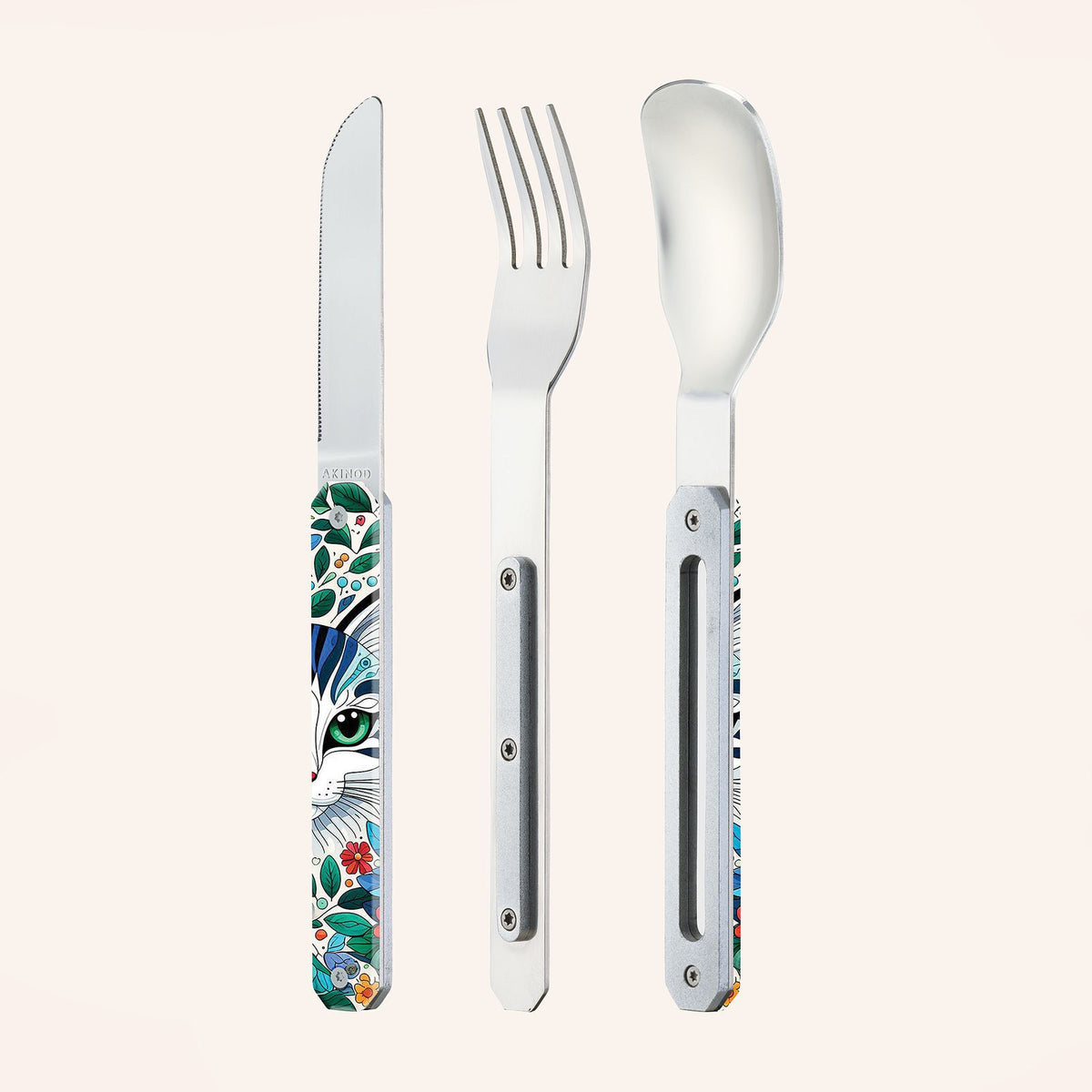 Utensils 12:34, Cat