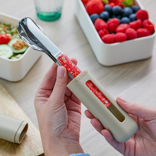 Utensils 12:34, Helianthemum Red