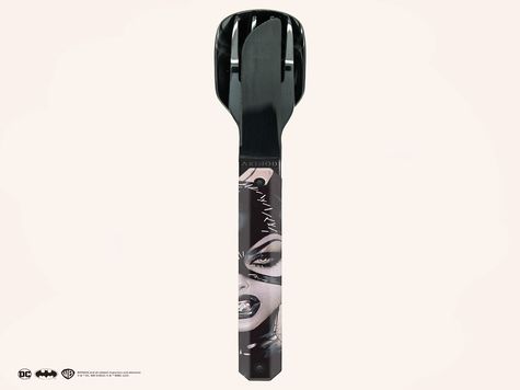 Straight Cutlery 12h34, Catwoman