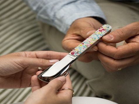 Straight Cutlery 12h34, Pastel flowers
