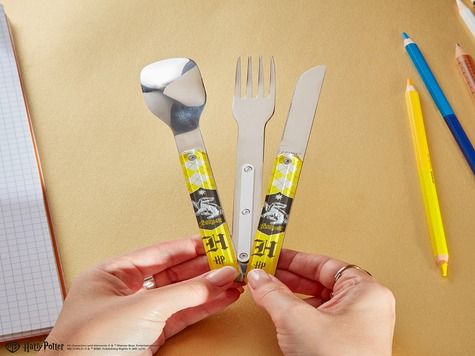Straight Cutlery 12h34, HP - Hufflepuff