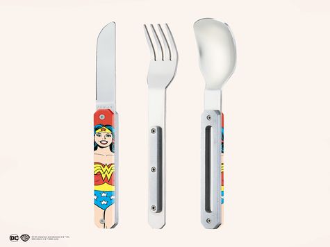 Straight Cutlery 12h34, Wonder Woman Vintage