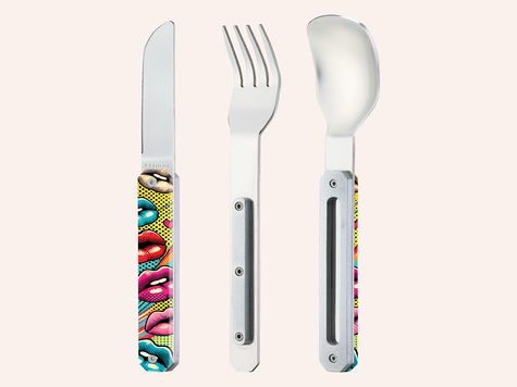 Utensils 12:34, Kiss