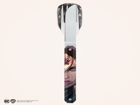 Straight Cutlery 12h34, Wonder Woman