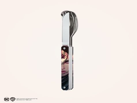 Utensils 12:34, Wonder Woman